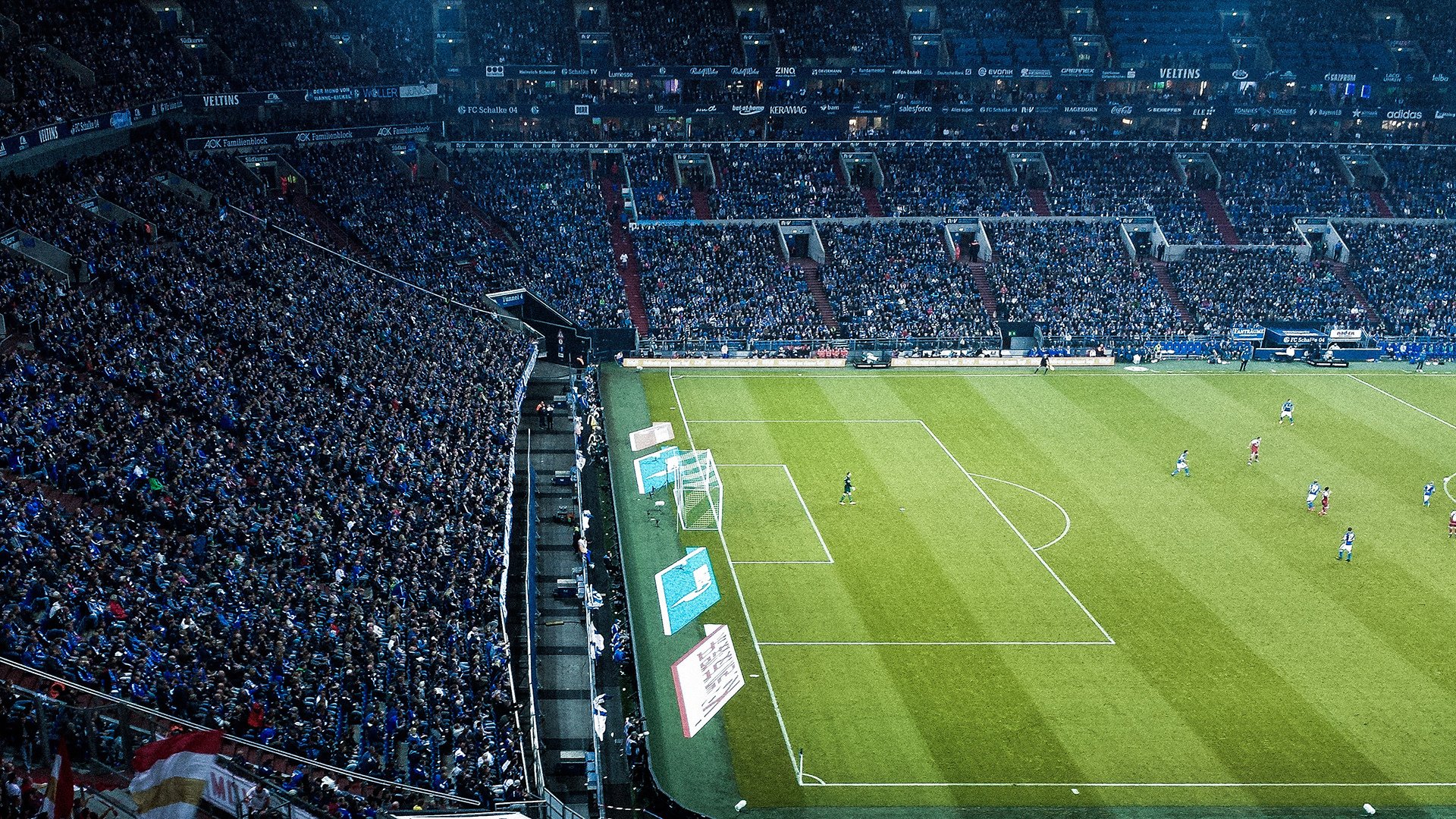 “校园足球盛大启动，青少年青春风采尽展”，校园足球2021